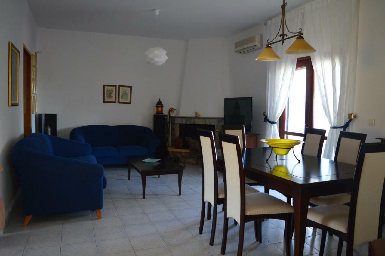 United Blue Resorts - White Sand Karteros Bagian luar foto