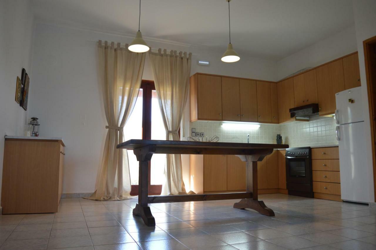 United Blue Resorts - White Sand Karteros Bagian luar foto